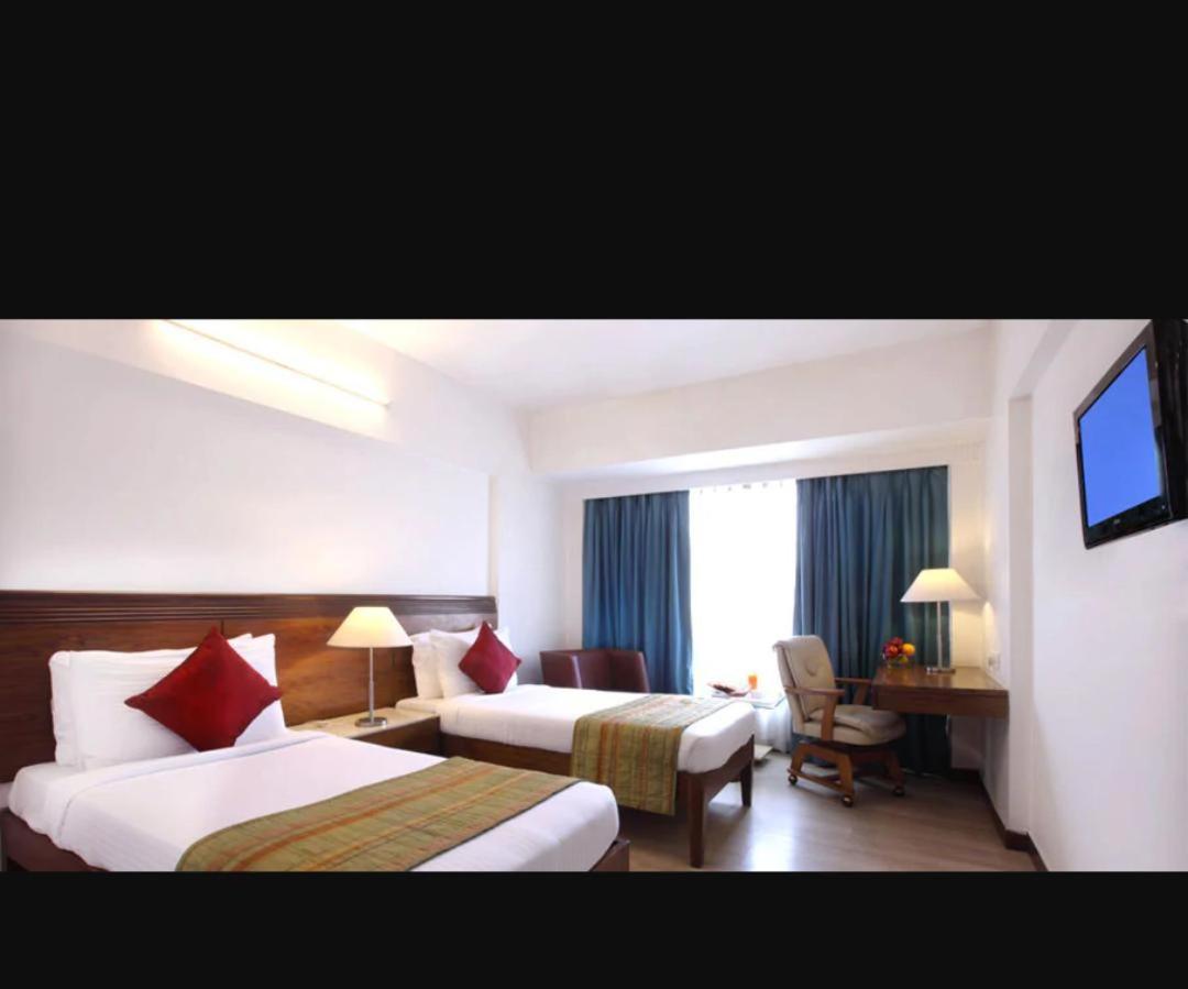 Yogi Metropolitan Hotel Navi Mumbai Exterior foto