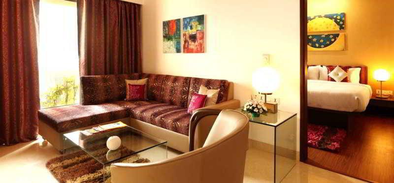 Yogi Metropolitan Hotel Navi Mumbai Exterior foto